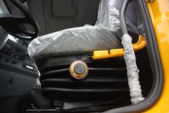 红岩 新金刚重卡 290马力 6X4 5.4米自卸车(CQ3254HMG364E)