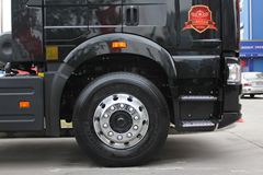 解放 J6P重卡 420马力 6X4 AMT自动挡牵引车(55周年纪念版)(CA4250P66K24T1A3HE)