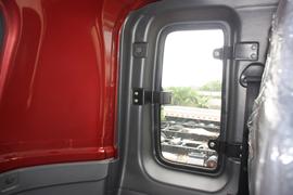 跨越者&nbsp;载货车驾驶室                                               图片