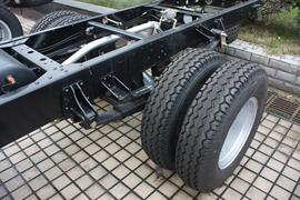 跨越者&nbsp;载货车底盘                                                图片