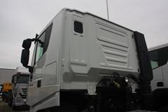 红岩 杰狮重卡 380马力 6X4 牵引车(平顶驾驶室)(CQ4254HTVG324V)