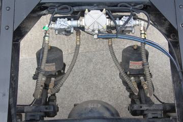 �й�����HOWO ���� 2019��Ƽ��� 156���� 4.15�׵�����ʽ�Ῠ(ZZ5047XXYF3315E145)ͼƬ