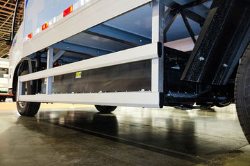 Ծ�� ��ԽEC100 3.1T 4�׵��Ŵ��綯˫����س�81.14kWhͼƬ