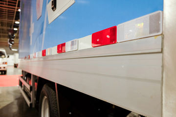 Ծ�� ��ԽEC100 3.1T 4�׵��Ŵ��綯˫����س�81.14kWhͼƬ