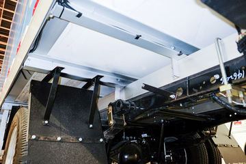 Ծ�� ��ԽEC100 3.1T 4�׵��Ŵ��綯˫����س�81.14kWhͼƬ