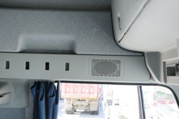 һ����� ��J6P�ؿ� �ʻݰ�2.0�ߺ��� 420���� 6X4ǣ����(CA4250P66K24T1A1E5)ͼƬ