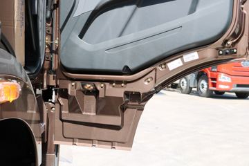 һ����� ��J6P�ؿ� �ʻݰ�2.0�ߺ��� 420���� 6X4ǣ����(CA4250P66K24T1A1E5)ͼƬ