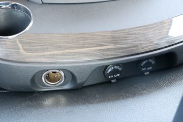 һ����� ��J6P�ؿ� �ʻݰ�2.0�ߺ��� 420���� 6X4ǣ����(CA4250P66K24T1A1E5)ͼƬ