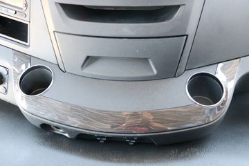 һ����� ��J6P�ؿ� �ʻݰ�2.0�ߺ��� 420���� 6X4ǣ����(CA4250P66K24T1A1E5)ͼƬ