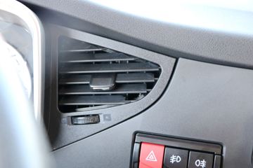 һ����� ��J6P�ؿ� �ʻݰ�2.0�ߺ��� 420���� 6X4ǣ����(CA4250P66K24T1A1E5)ͼƬ