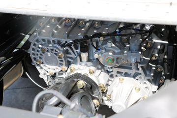 һ����� ��J6P�ؿ� �ʻݰ�2.0�ߺ��� 420���� 6X4ǣ����(CA4250P66K24T1A1E5)ͼƬ