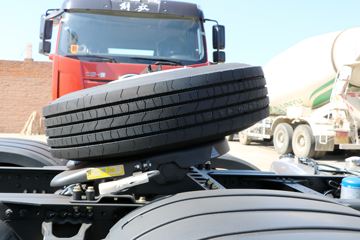 һ����� ��J6P�ؿ� �ʻݰ�2.0�ߺ��� 420���� 6X4ǣ����(CA4250P66K24T1A1E5)ͼƬ