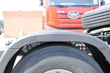 һ����� ��J6P�ؿ� �ʻݰ�2.0�ߺ��� 420���� 6X4ǣ����(CA4250P66K24T1A1E5)ͼƬ