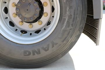 һ����� ��J6P�ؿ� �ʻݰ�2.0�ߺ��� 420���� 6X4ǣ����(CA4250P66K24T1A1E5)ͼƬ