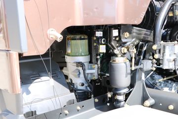 һ����� ��J6P�ؿ� �ʻݰ�2.0�ߺ��� 420���� 6X4ǣ����(CA4250P66K24T1A1E5)ͼƬ