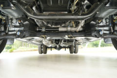 东风股份 御风V9 玉柴版 2.4L柴油 140马力 高顶 高规格商务车