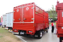 东风 多利卡D6-L 2018款 140马力 单排仓栅式轻卡(国六)