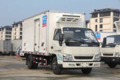 江铃 顺达窄体 116马力 4.15米冷藏车(伴君长兴牌)(AAA5040XLC)