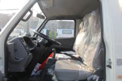 江铃 顺达窄体 116马力 4.15米冷藏车(伴君长兴牌)(AAA5040XLC)