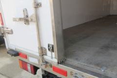 江铃 顺达窄体 116马力 4.15米冷藏车(伴君长兴牌)(AAA5040XLC)