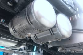 重汽汕德卡底盘&nbsp;除尘车底盘图片