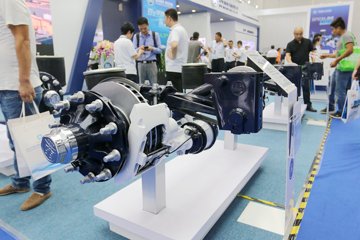 梅州HZM10010 400K ALM 10吨双胎空气悬挂(鼓式)