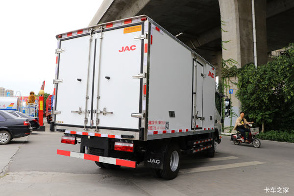 �һݽ���Ԫ �γ���˧��Q6��س����ȴ�����