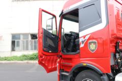 三一重卡 军亮版 430马力 6X4牵引车(HQC4252T3G6E3)