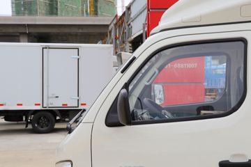 ���� ����M2 1.5L 116���� ���� 3.3�׵�����ʽ΢��(����)(BJ5032XXY5JV5-01)ͼƬ