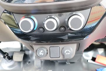 ���� ����M2 1.5L 116���� ���� 3.3�׵�����ʽ΢��(����)(BJ5032XXY5JV5-01)ͼƬ