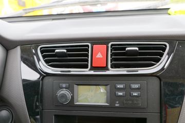 ���� ����M2 1.5L 116���� ���� 3.3�׵�����ʽ΢��(����)(BJ5032XXY5JV5-01)ͼƬ