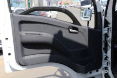 跃进 上骏X100-33 110马力 3.18米双排厢式轻卡(SH5042XXYKFDCNS)