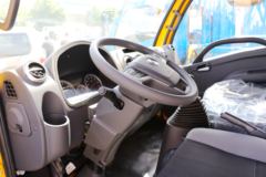 跃进 上骏X100-33 2019款 110马力 3.18米双排栏板轻卡(SH1042KFDCNS)