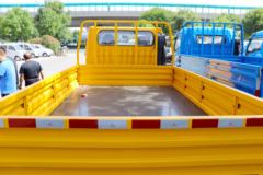 跃进 上骏X100-33 2019款 110马力 3.18米双排栏板轻卡(SH1042KFDCNS)