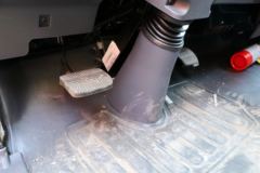 跃进 上骏X300-33 115马力 4.18米单排厢式轻卡(SH5042XXYKFDCMZ)