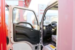 跃进 上骏X300-33 115马力 4.18米单排厢式轻卡(SH5042XXYKFDCMZ)