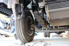 跃进 上骏X300-33 115马力 4.18米单排厢式轻卡(SH5042XXYKFDCMZ)