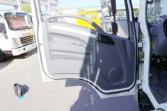 唐骏欧铃 T3系列 110马力 4.15米单排仓栅式轻卡(ZB5042CCYJDD6V)