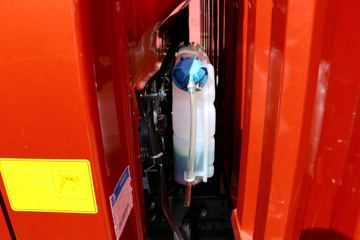 �й�����HOWO ���� 156���� 4.15�׵�����ʽ�Ῠ(ZZ5047XXYF341CE145A)ͼƬ