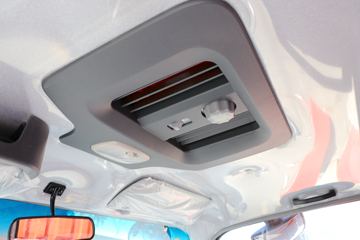 �й�����HOWO ���� 156���� 4.15�׵�����ʽ�Ῠ(ZZ5047XXYF341CE145A)ͼƬ