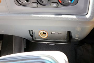 �й�����HOWO ���� 156���� 4.15�׵�����ʽ�Ῠ(ZZ5047XXYF341CE145A)ͼƬ