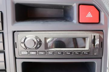 �й�����HOWO ���� 156���� 4.15�׵�����ʽ�Ῠ(ZZ5047XXYF341CE145A)ͼƬ