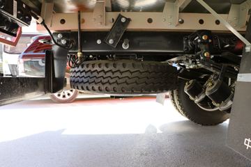 �й�����HOWO ���� 156���� 4.15�׵�����ʽ�Ῠ(ZZ5047XXYF341CE145A)ͼƬ