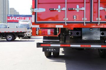 �й�����HOWO ���� 156���� 4.15�׵�����ʽ�Ῠ(ZZ5047XXYF341CE145A)ͼƬ