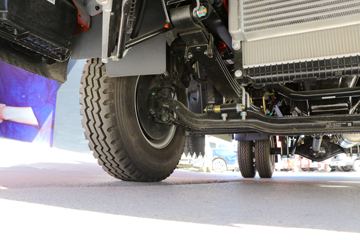 �й�����HOWO ���� 156���� 4.15�׵�����ʽ�Ῠ(ZZ5047XXYF341CE145A)ͼƬ