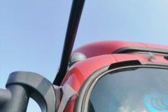 中国重汽HOWO 悍将 重载版 170马力 3.85米排半仓栅式轻卡(ZZ5047CCYG3315E143)