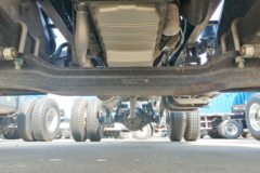 中国重汽HOWO 悍将 重载版 170马力 3.85米排半仓栅式轻卡(ZZ5047CCYG3315E143)