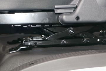 �ִ����ó� ��ͼ300 150���� 4X2 4.165�׵�����ʽ�Ῠ(����)(CHM5040XXYZDC33T)ͼƬ