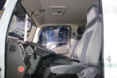 现代商用车 泓图300 150马力 4X2 4.165米单排厢式轻卡(国六)(CHM5040XXYZDC33T)