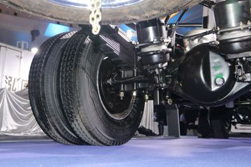 �ִ����ó� ��ͼ300 150���� 4X2 4.165�׵�����ʽ�Ῠ(����)(CHM5040XXYZDC33T)ͼƬ